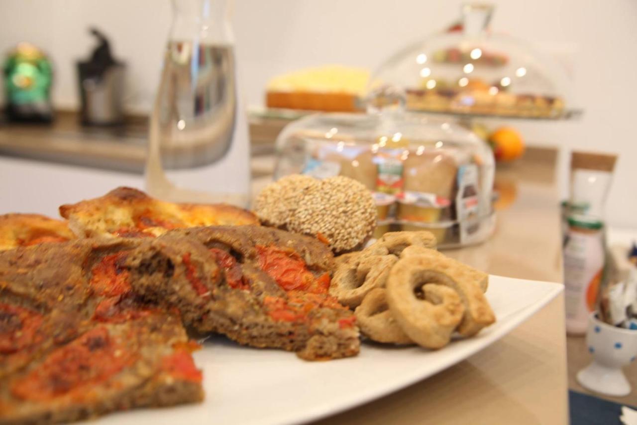 Essence Bed & Breakfast Барлета Екстериор снимка